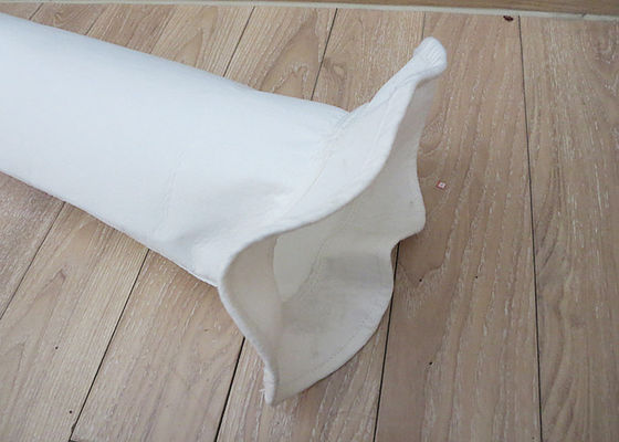 Sacchetto filtro industriale progettato per applicazioni industriali di filtrazione dell'aria e dei liquidi con resistenza e opzioni di colletto configurabili