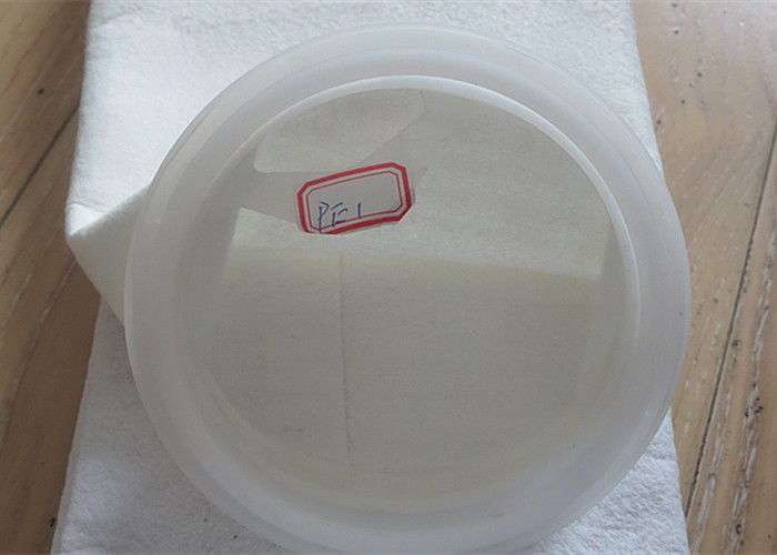 Materiale per filtri micron per applicazioni repellenti all'acqua e all'olio PE/poliester